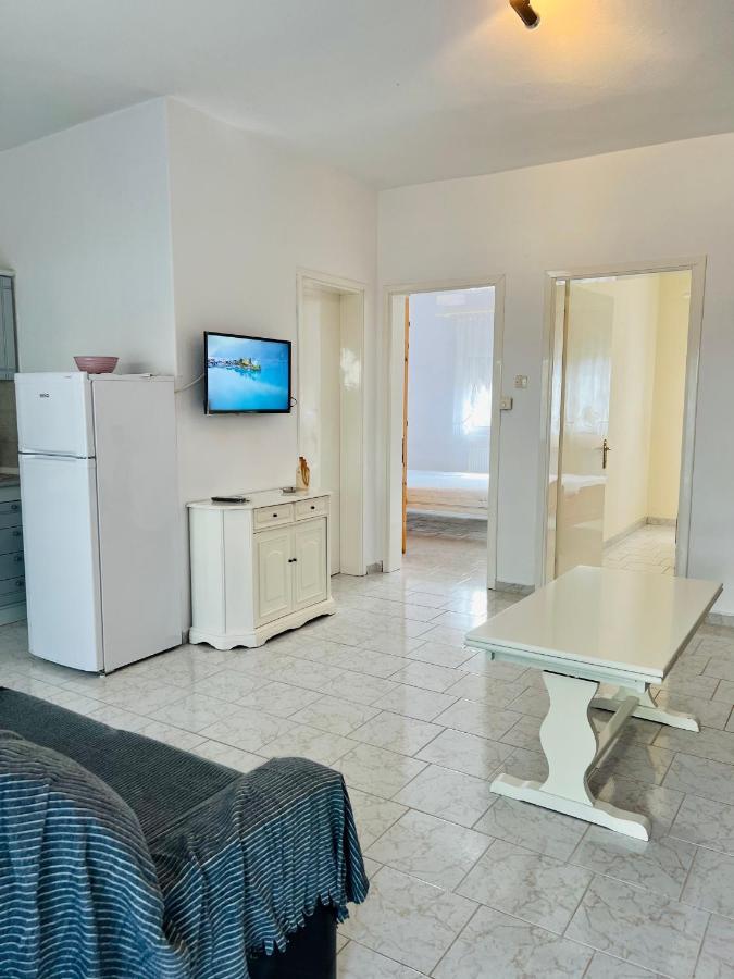 Atlantis Apartments Vrasná 외부 사진